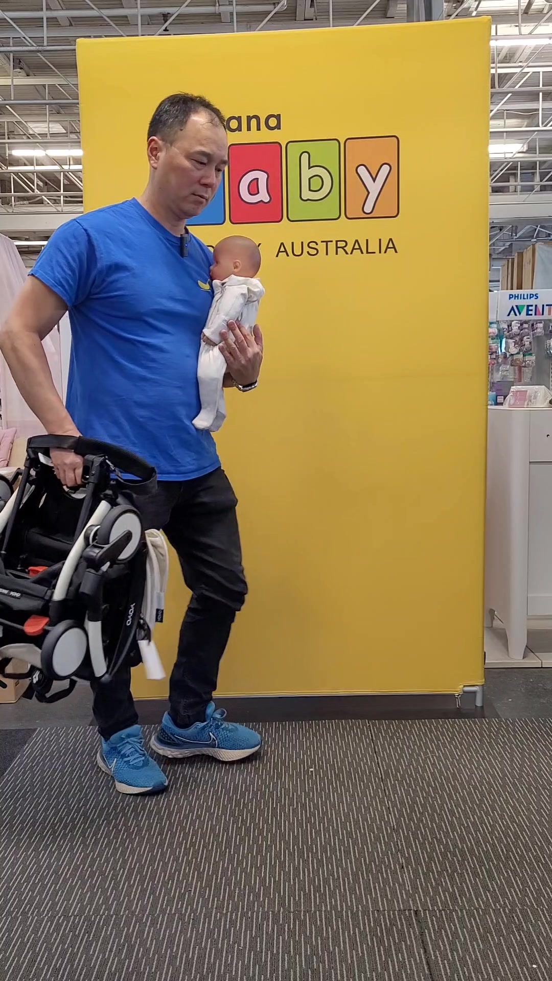 @bananababy.com.au — How to Fold and Unfold the Stokke Yoyo3 Stroller
