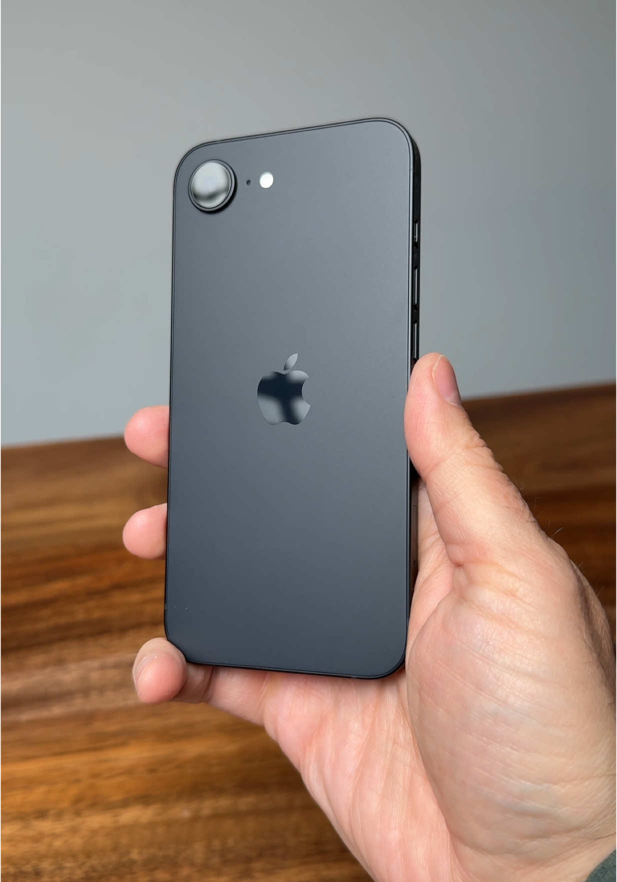 @mattmoniz — iPhone 16e Review: Exceptional Battery Life Explained