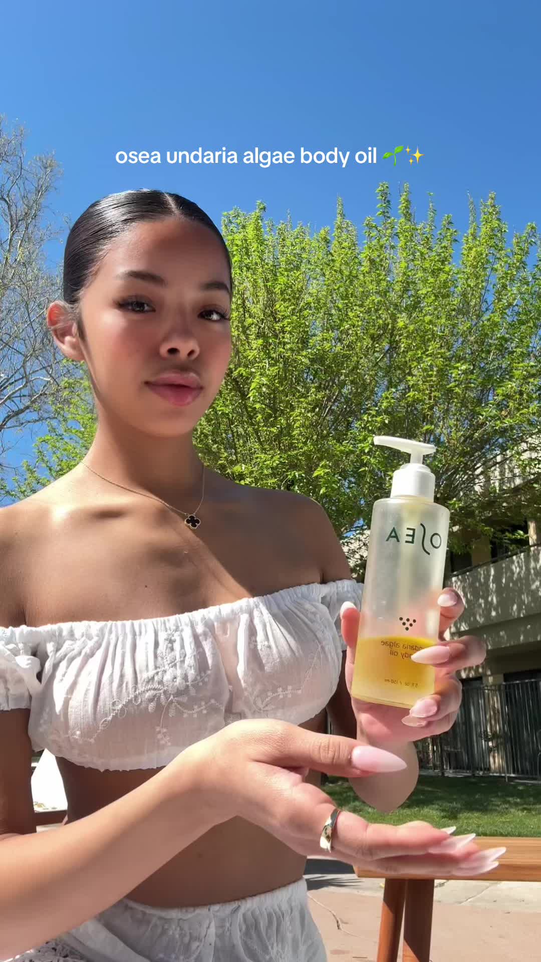 @mayahuelvg — Osea Undaria Algae Body Oil Review for Soft Skin