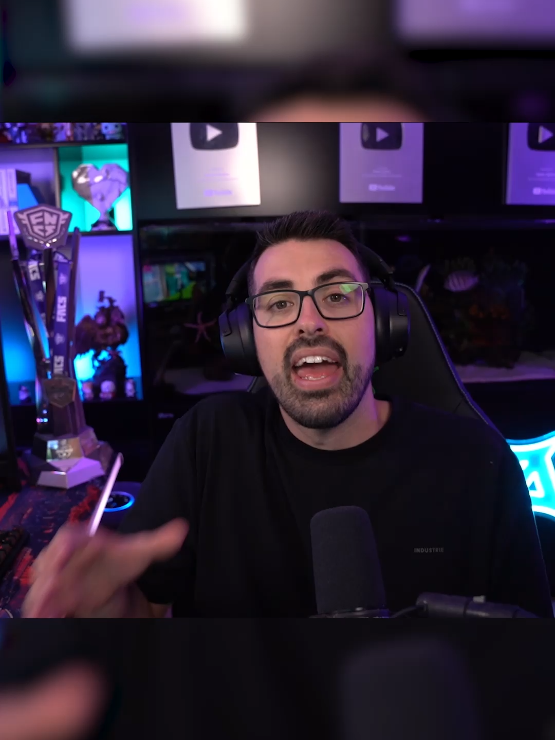@aussieantics — ad - Razer DeathAdder V4 Pro Review: Gaming Mouse