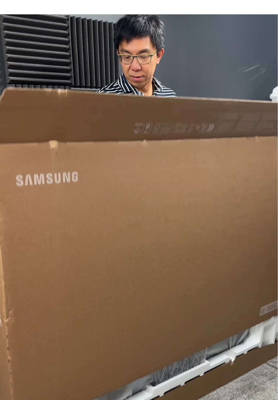 @hdtvtest — Unboxing Samsung's Best OLED TV: 65" S90F QD-OLED