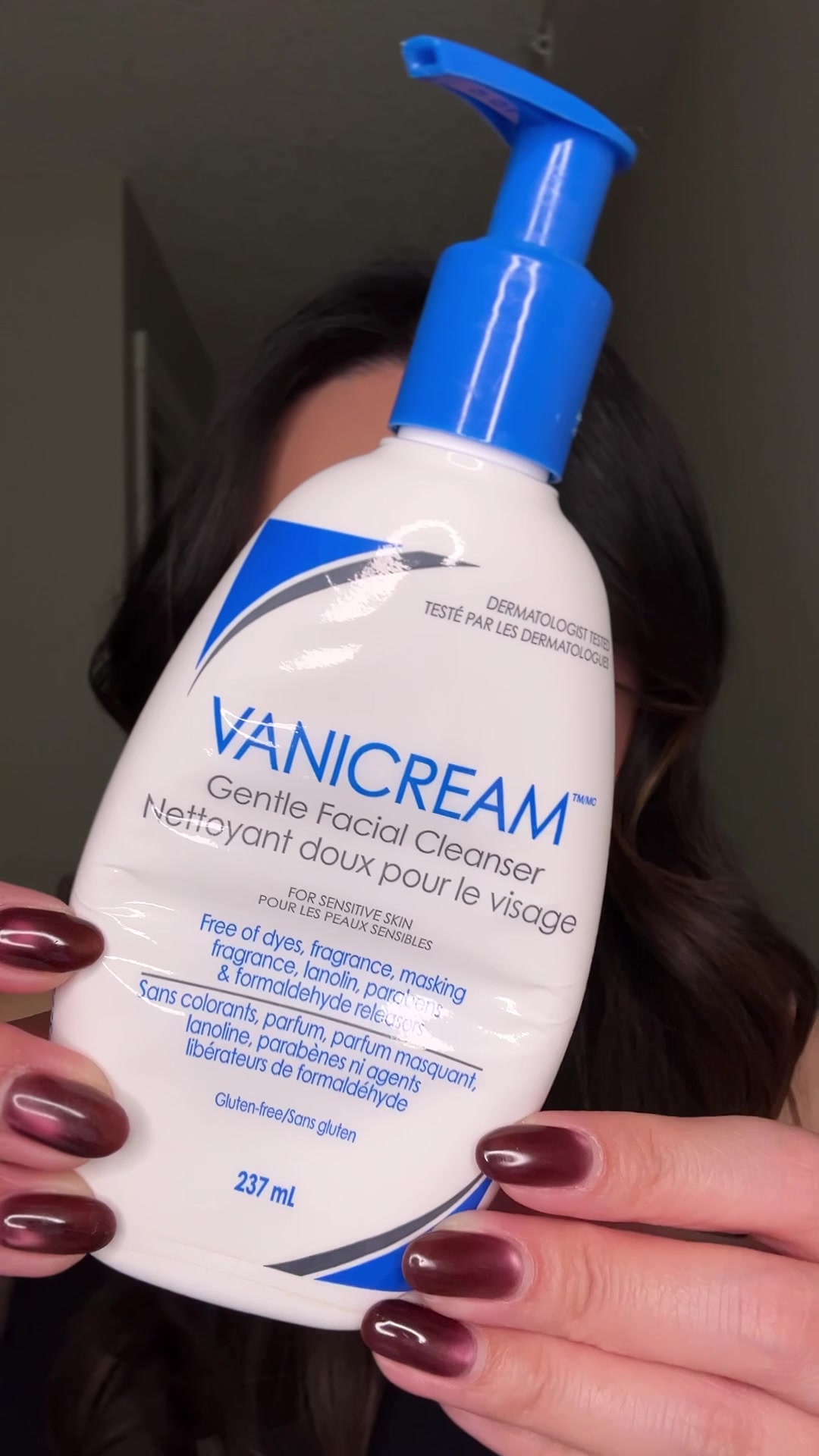 @chaneleliza — the gold standard for a gentle facial cleanser ⭐️ @Vanicream ...