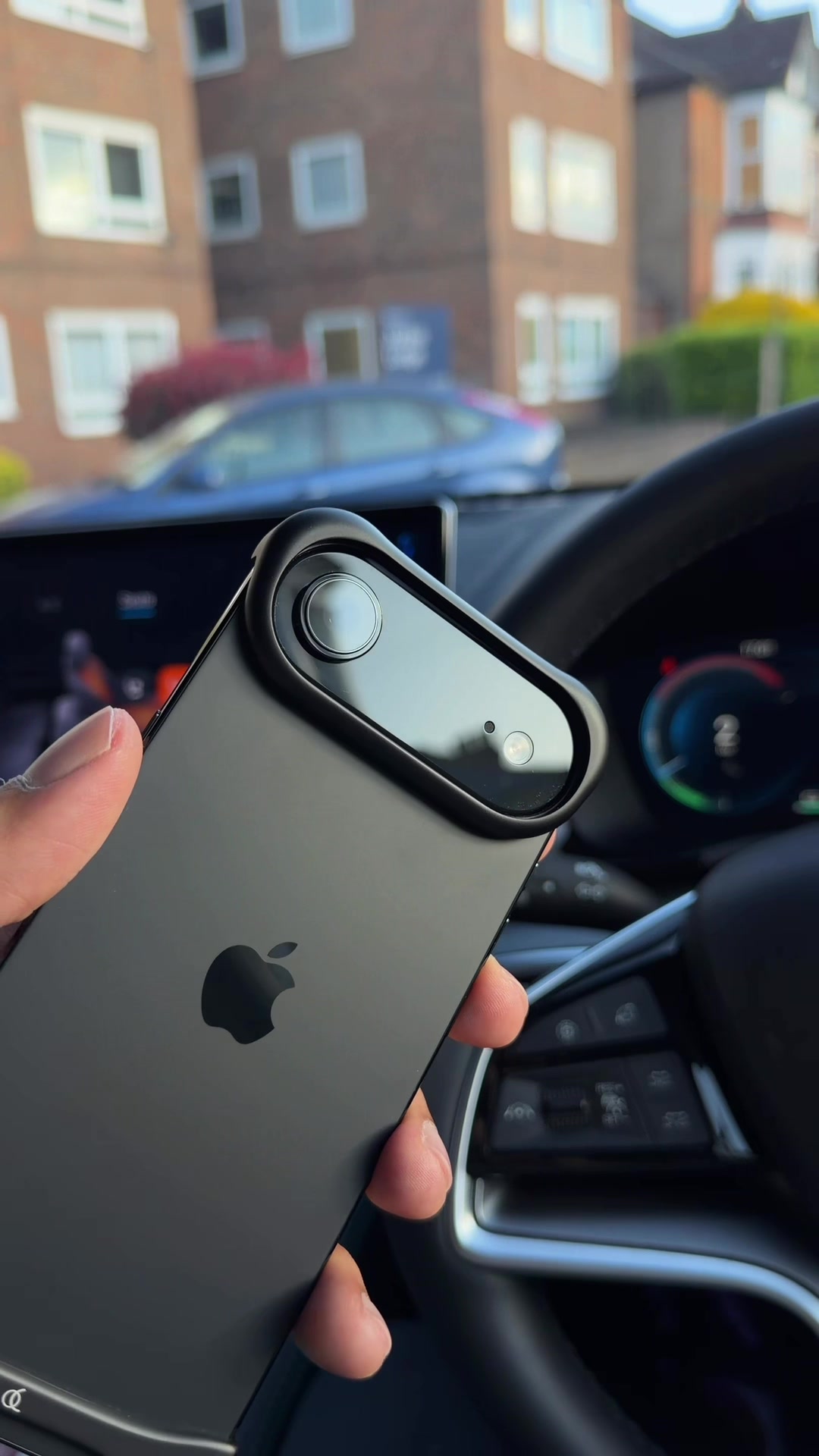 @usmaanunplugged — iPhone Air Review: 2 Months Later (vs. 17 Pro Max)
