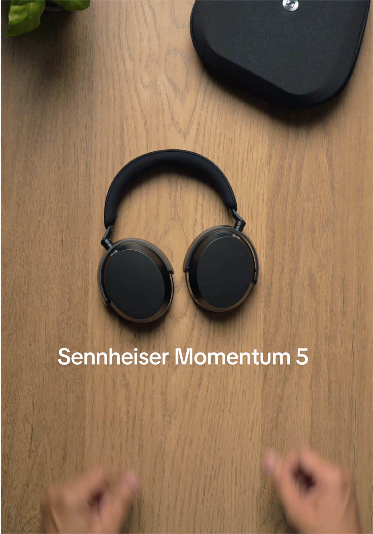 @techknowbiz — Sennheiser Momentum 5 Unboxing and First Impressions